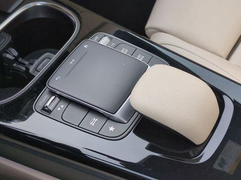 Certified 2021 Mercedes-Benz A 220 image 23