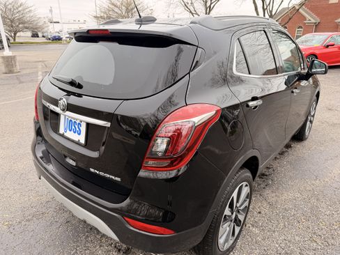 Used 2021 Buick Encore Preferred w/ Safety Package FWD image 3