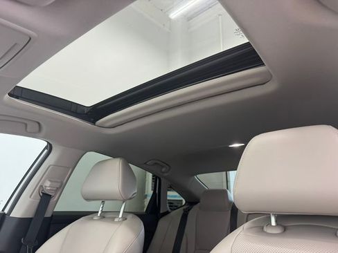 Used 2023 Honda Accord Touring image 5