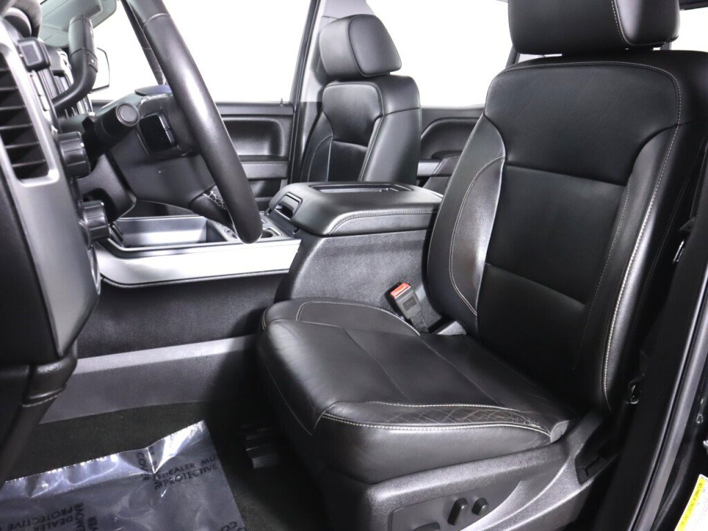 Used 2017 Chevrolet Silverado 1500 LTZ Z71 w/ LTZ Plus Package AWD/4WD image 33