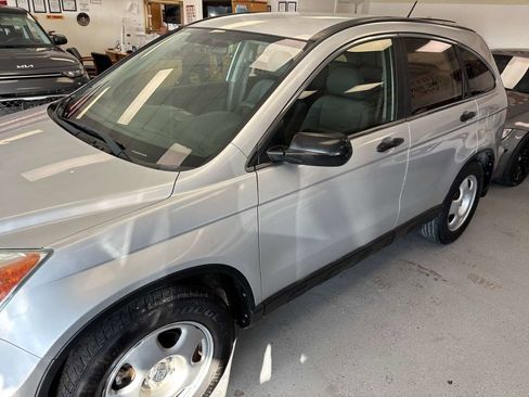 Used 2009 Honda CR-V LX image 3