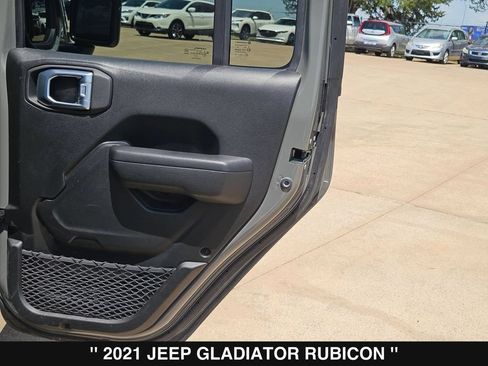 Used 2021 Jeep Gladiator Rubicon AWD/4WD image 27