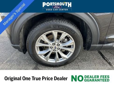 Certified 2023 Ford Explorer Limited w/ Equipment Group 301A image 26