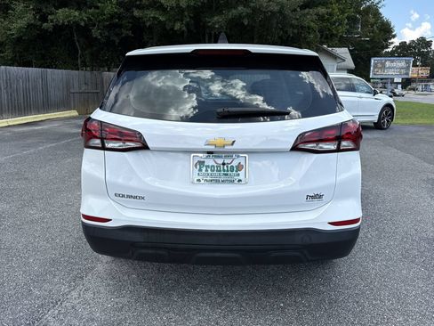 Used 2024 Chevrolet Equinox LS FWD image 4