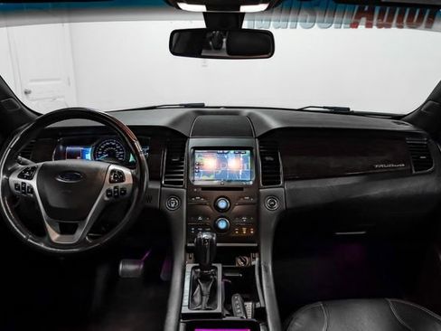 Used 2015 Ford Taurus Limited FWD image 10
