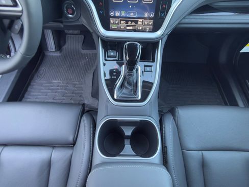 Used 2025 Subaru Outback Touring image 21