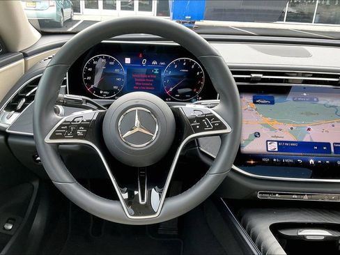 Certified 2024 Mercedes-Benz E 350 4MATIC Sedan image 5