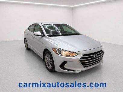 Used 2017 Hyundai Elantra SE
