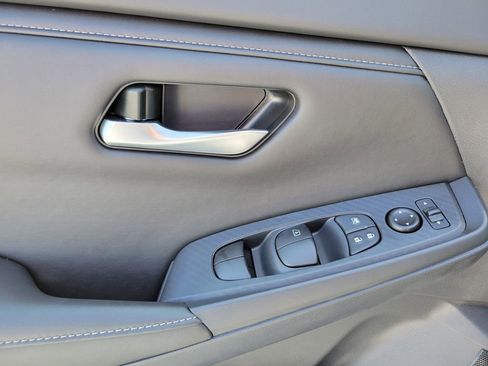 New 2025 Nissan Sentra SV w/ All-Weather Package image 14