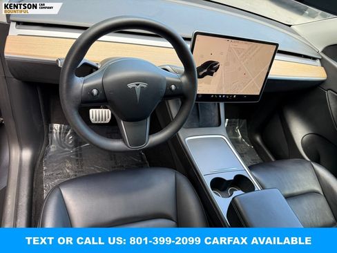 Used 2022 Tesla Model Y Performance AWD/4WD image 22