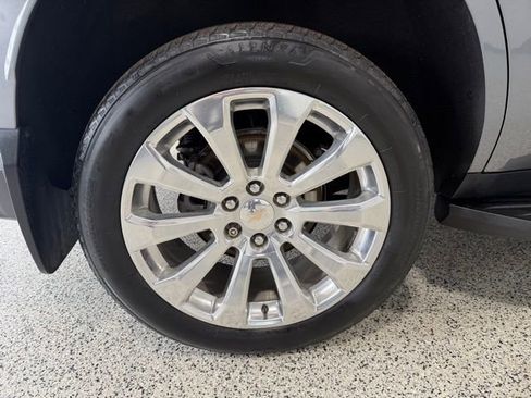 Used 2022 Chevrolet Tahoe Premier AWD/4WD image 36