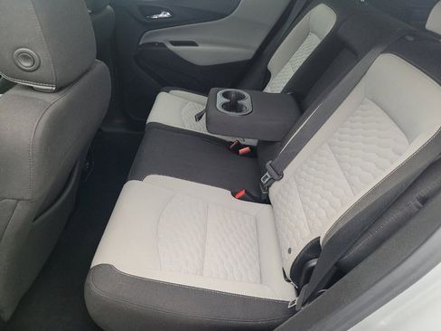 Used 2019 Chevrolet Equinox LT FWD image 18