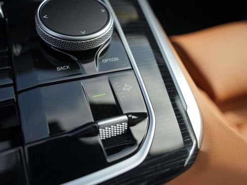 New 2026 BMW X5 xDrive50e w/ M Sport Package image 26