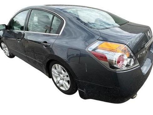Used 2009 Nissan Altima 2.5 S FWD image 3