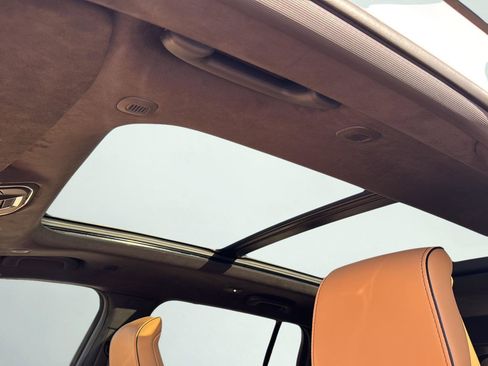 New 2026 Jeep Grand Cherokee Summit w/ Obsidian Package image 10