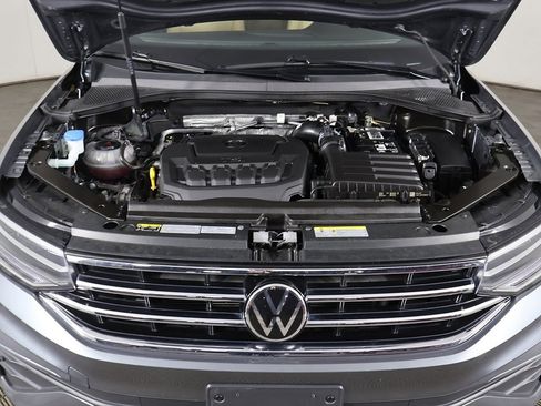 Used 2022 Volkswagen Tiguan SE image 20