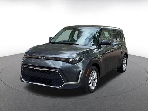 Used 2025 Kia Soul LX w/ LX Technology Package image 7