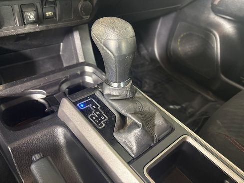 Used 2021 Toyota Tacoma SR5 image 17