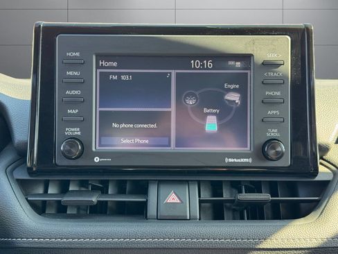 Used 2021 Toyota RAV4 XLE AWD/4WD image 21