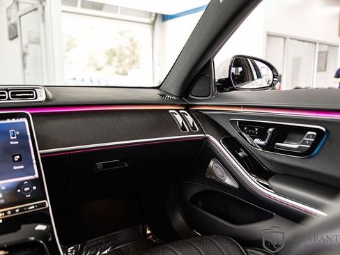 Used 2022 Mercedes-Benz S 500 4MATIC w/ AMG Line Package image 37