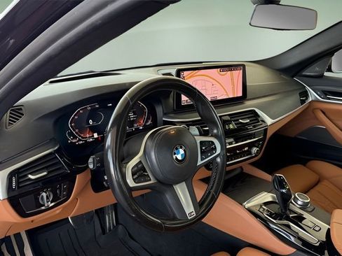 Used 2022 BMW 530i w/ M Sport Package image 18