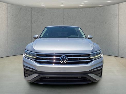 Used 2023 Volkswagen Tiguan SE FWD image 12