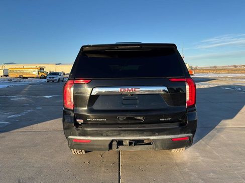 Used 2021 GMC Yukon SLT image 4