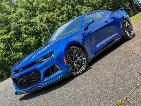 Used 2017 Chevrolet Camaro ZL1 RWD image 3