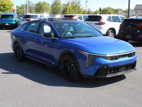 New 2025 Kia K4 GT-Line Turbo image 3