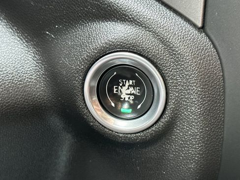 Used 2024 Chevrolet Silverado 1500 Custom image 28