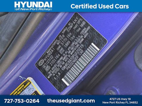 Certified 2023 Hyundai Venue Limited w/ Cargo Package image 33