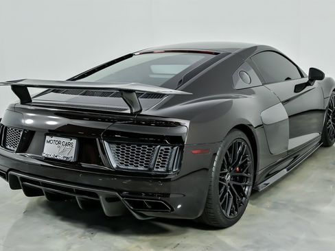 Used 2017 Audi R8 V10 plus image 12