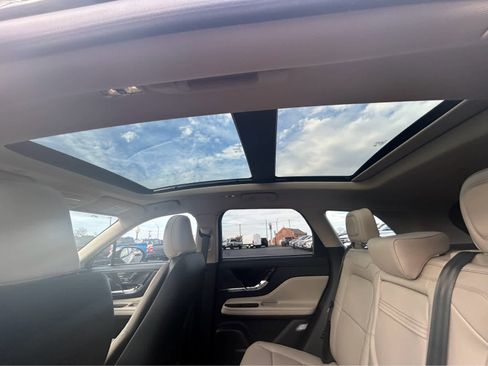 New 2025 Lincoln Corsair Grand Touring image 13