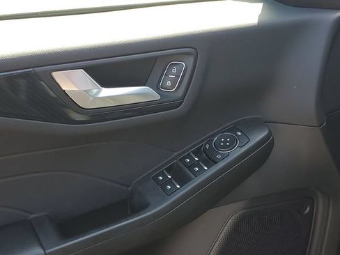 Used 2023 Ford Escape ST-Line w/ Tech Pack #1 AWD/4WD image 7