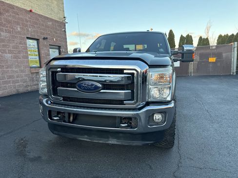 Used 2014 Ford F250 Lariat w/ Chrome Package image 5