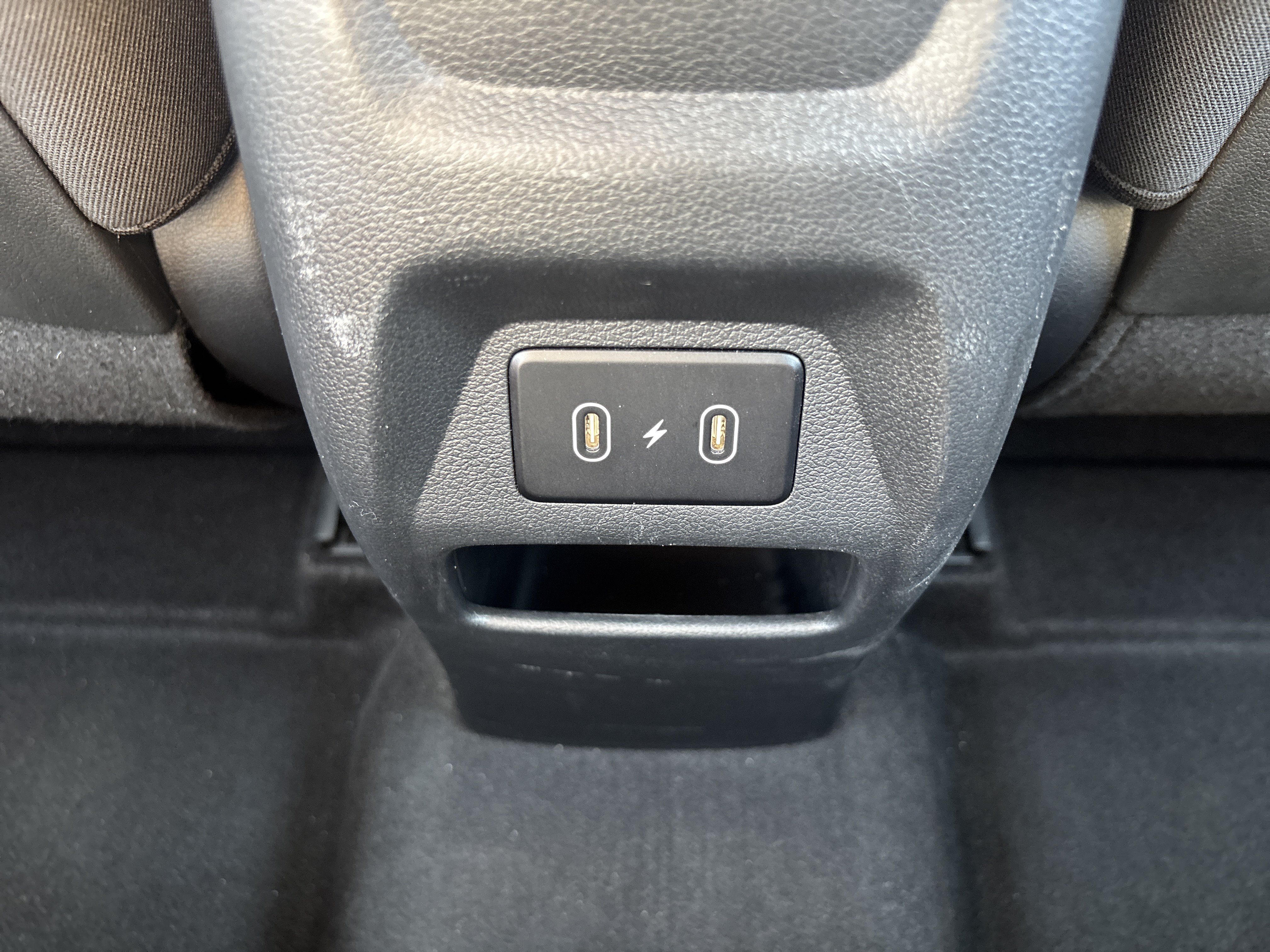Used 2025 Hyundai Venue SEL FWD image 14