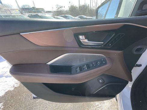 Used 2024 Acura MDX SH-AWD w/ Technology Package image 12