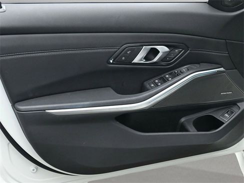 Used 2024 BMW M340i xDrive M340i xDrive w/ Premium Package image 9