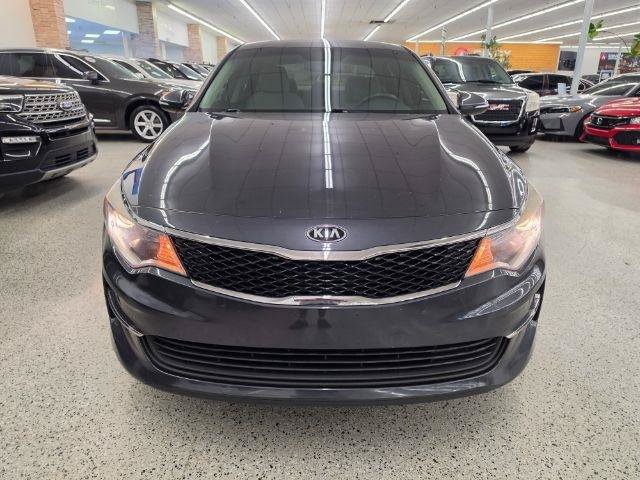 Used 2017 Kia Optima LX w/ Driver Convenience Package FWD image 3