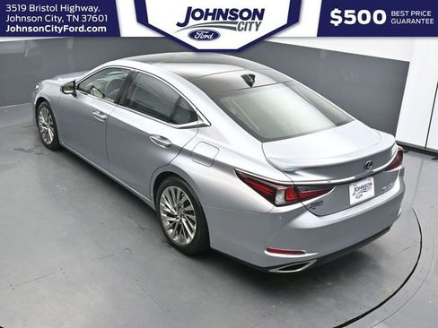 Used 2022 Lexus ES 350 Ultra Luxury w/ Accessory Package FWD image 23