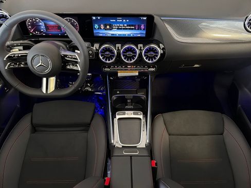 New 2026 Mercedes-Benz GLA 250 image 12