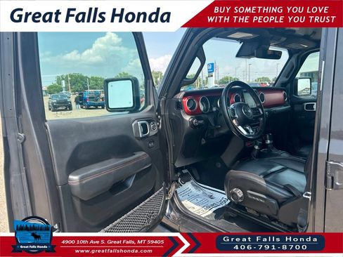 Used 2020 Jeep Gladiator Rubicon w/ Advanced Safety Group AWD/4WD image 9