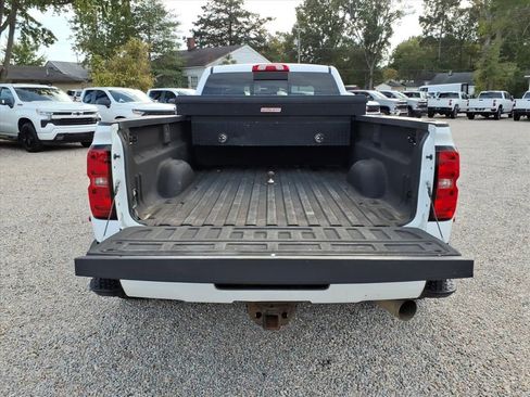 Used 2015 Chevrolet Silverado 3500 High Country w/ Duramax Plus Package image 31