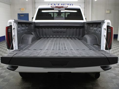 Used 2026 GMC Sierra 2500 AT4 w/ Technology Package AWD/4WD image 50
