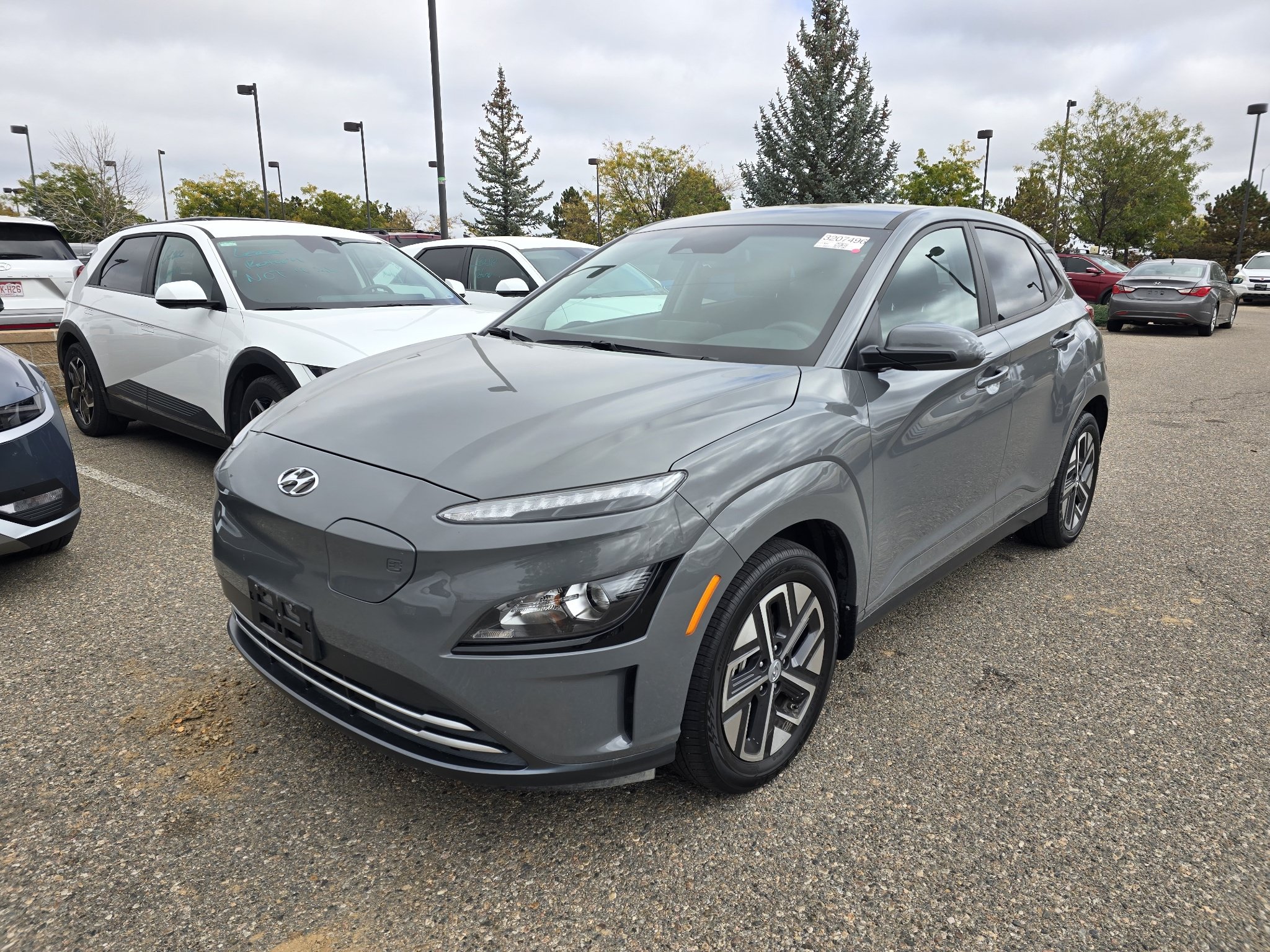 Used 2023 Hyundai Kona SE FWD image 1