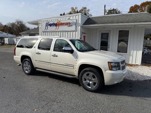 Used 2010 Chevrolet Suburban LTZ image 1