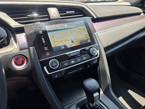 Used 2018 Honda Civic Touring image 33