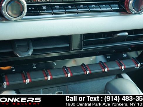 Used 2024 GMC Canyon AT4X image 38