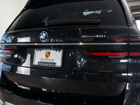 Used 2024 BMW X7 xDrive40i AWD/4WD image 9