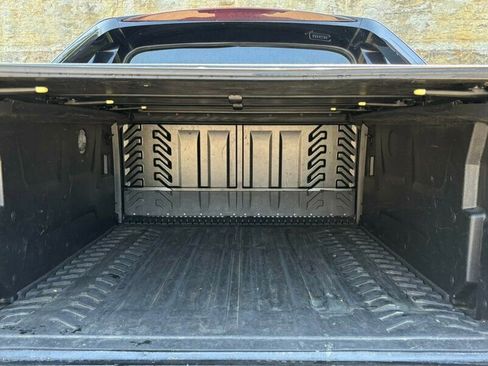 Used 2013 Chevrolet Avalanche LT image 34